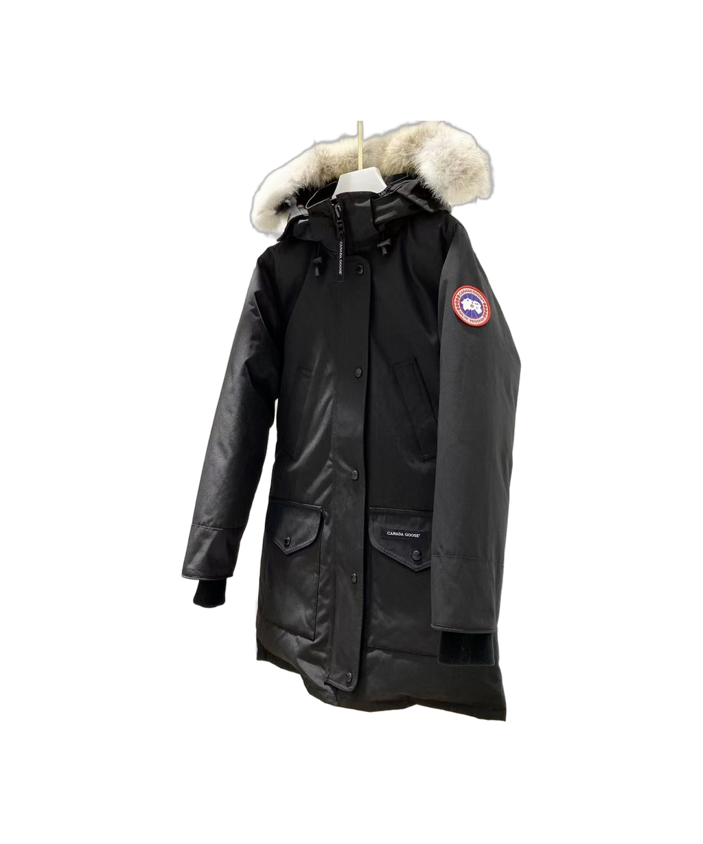 Canada Goose Women’s Trillium Fur-Trim Parka – 625-Fill Down, Coyote Fur Hood