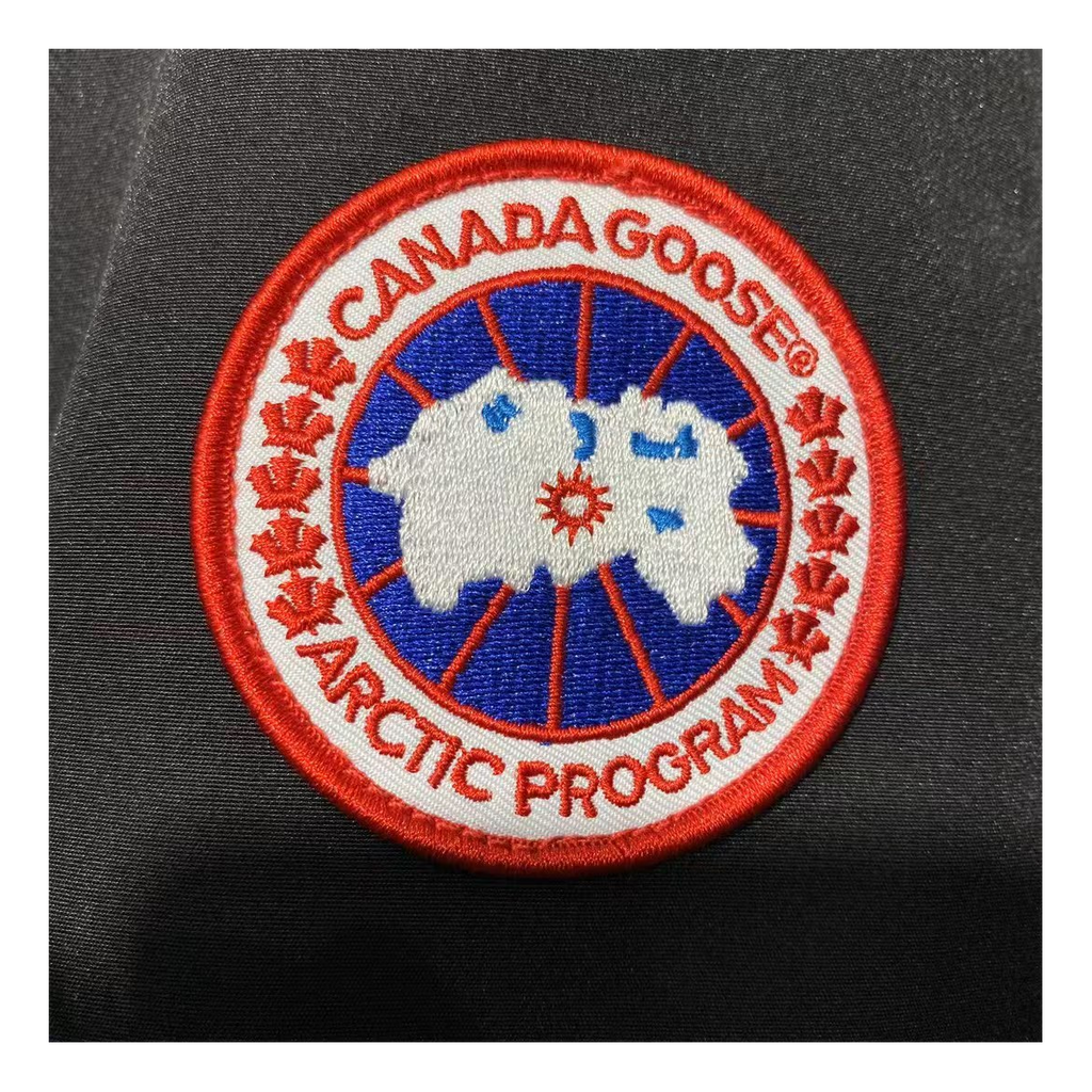 Canada Goose Women’s Trillium Fur-Trim Parka – 625-Fill Down, Coyote Fur Hood