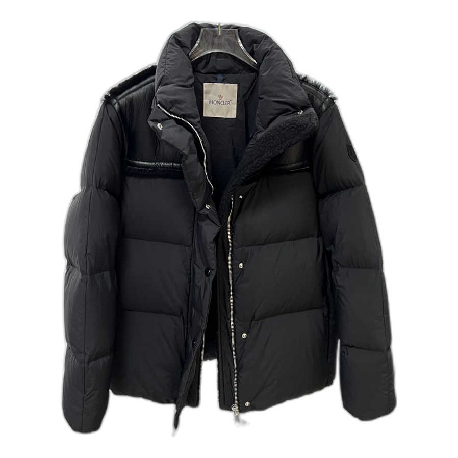 Moncler Jotty Panelled Puffer Jacket – Architectural Design, Premium Down