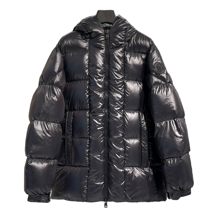 Moncler Dougnac Hooded Puffer Jacket – Premium Down, Understated Authority