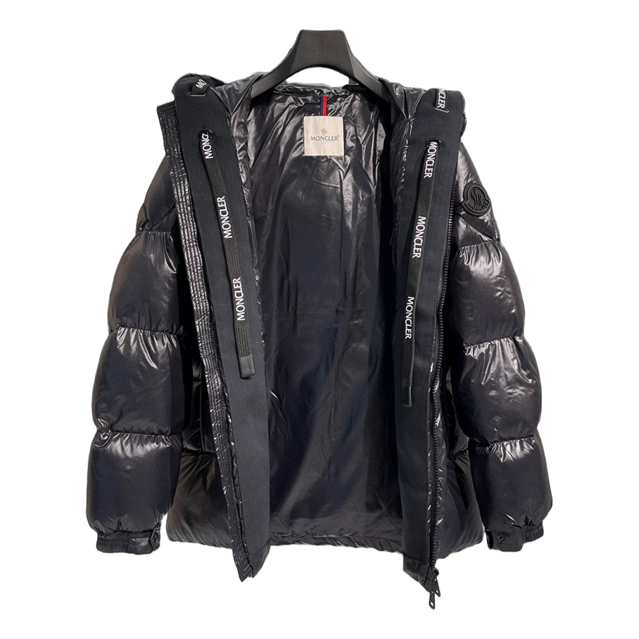 Moncler Dougnac Hooded Puffer Jacket – Premium Down, Understated Authority