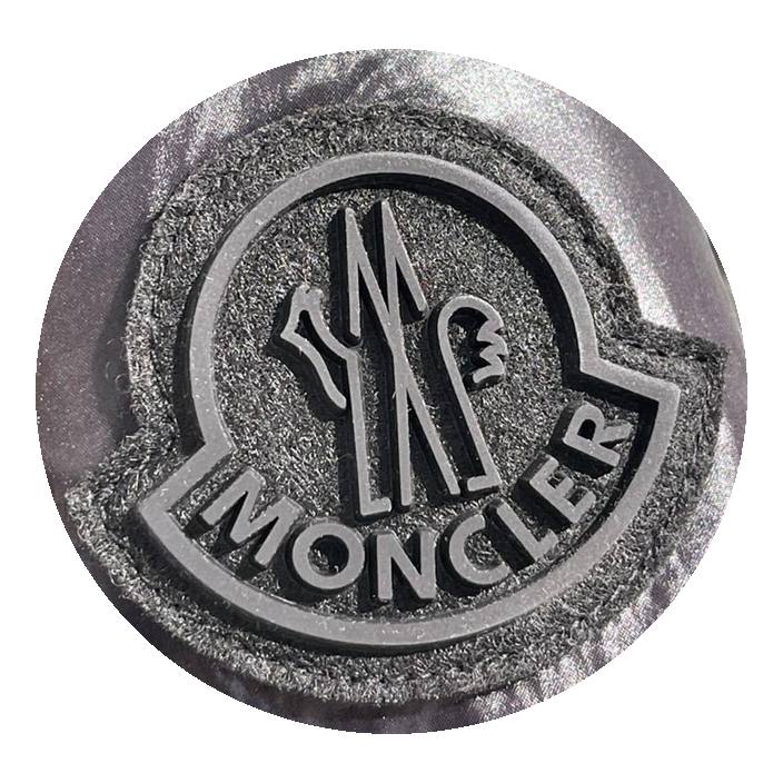 Moncler Dougnac Hooded Puffer Jacket – Premium Down, Understated Authority
