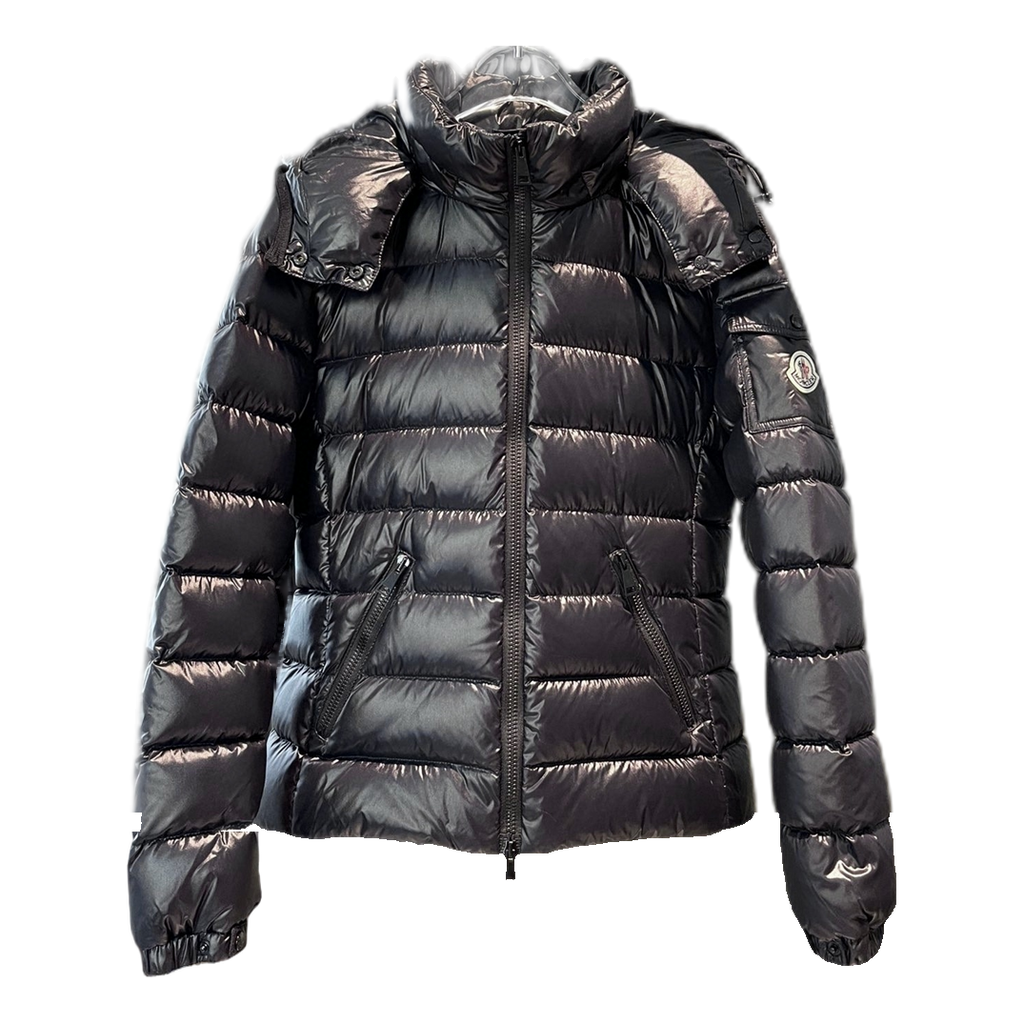 Moncler Bady Hooded Puffer Jacket – Iconic Silhouette, Premium Down