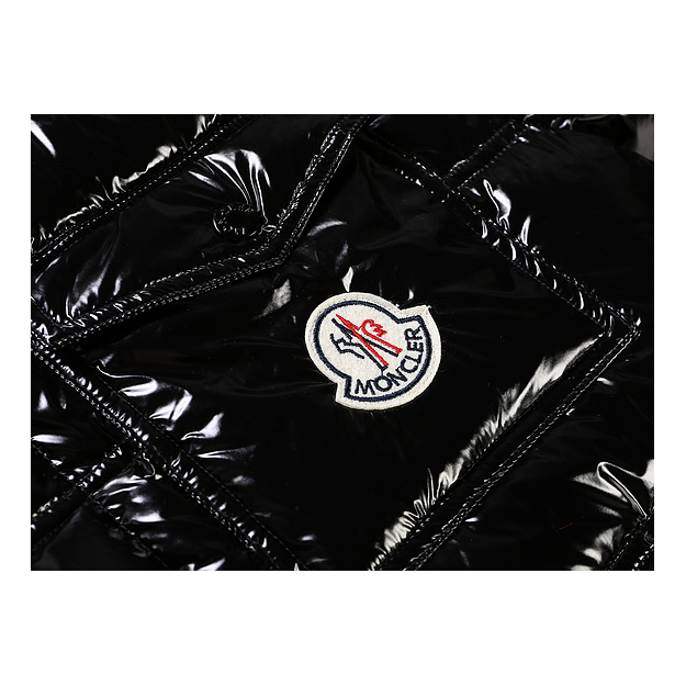 Moncler Contrast-Trim Glossy Hooded Puffer Jacket – Graphic Design, Premium Down
