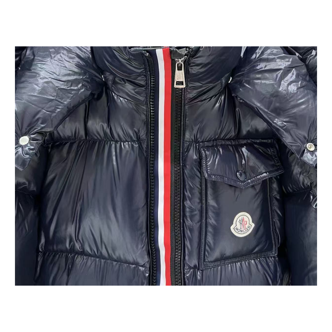 Moncler Montbeliard Hooded Puffer Jacket – Navy, Premium Down