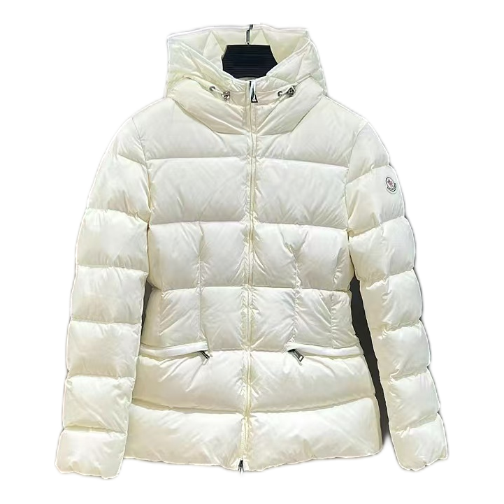 Moncler Drawstring-Hood Fitted Puffer Jacket – Tailored Fit, Adjustable Hood