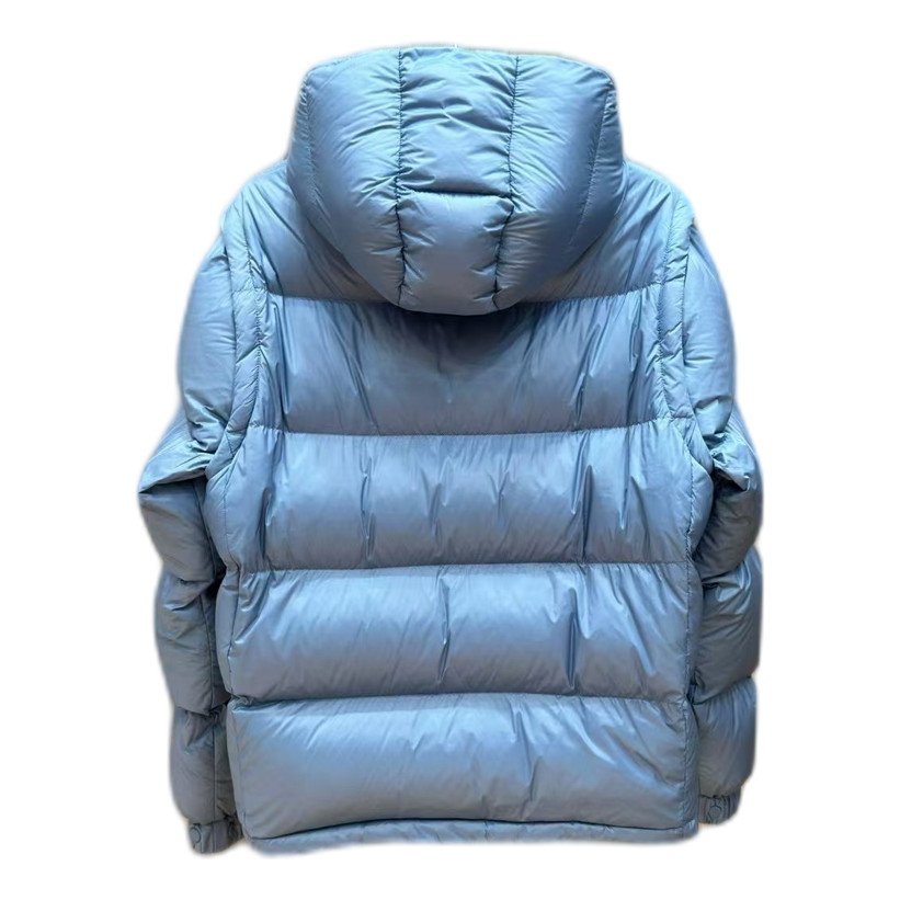 Moncler Oversized Chest-Badge Hooded Puffer – Bold Fit, Premium Down
