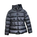 Moncler Drawstring-Hood Fitted Puffer Jacket – Tailored Fit, Adjustable Hood