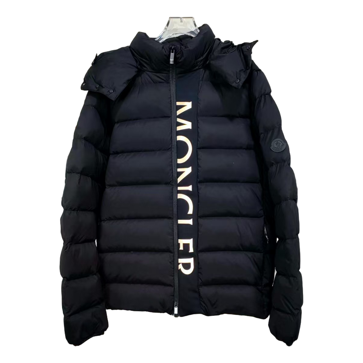 Moncler Madeira Hooded Puffer Jacket – Everyday Luxury, Premium Down