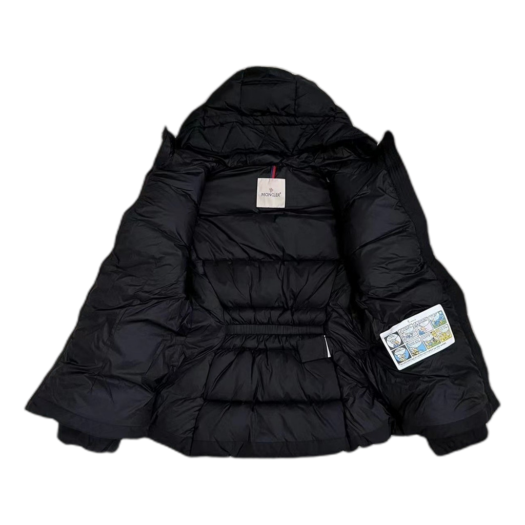 Moncler Avoce Hooded Puffer Jacket – Precise, Quietly Exceptional