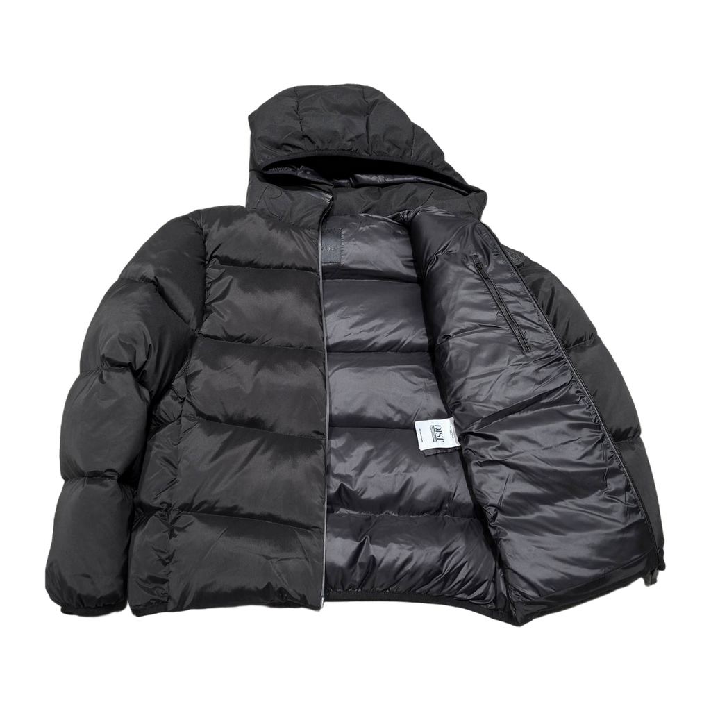 Moncler Forez Hooded Short Down Jacket – Cropped, Structured Hood
